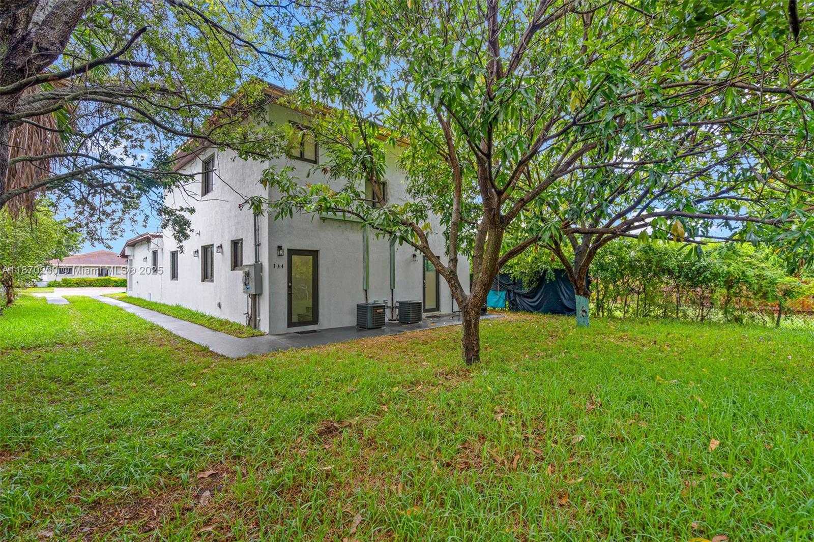 Small Image of 742 NORTH WEST 70TH ST, Miami Number 39