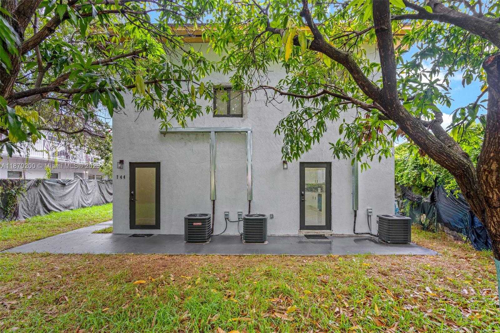 Small Image of 742 NORTH WEST 70TH ST, Miami Number 40