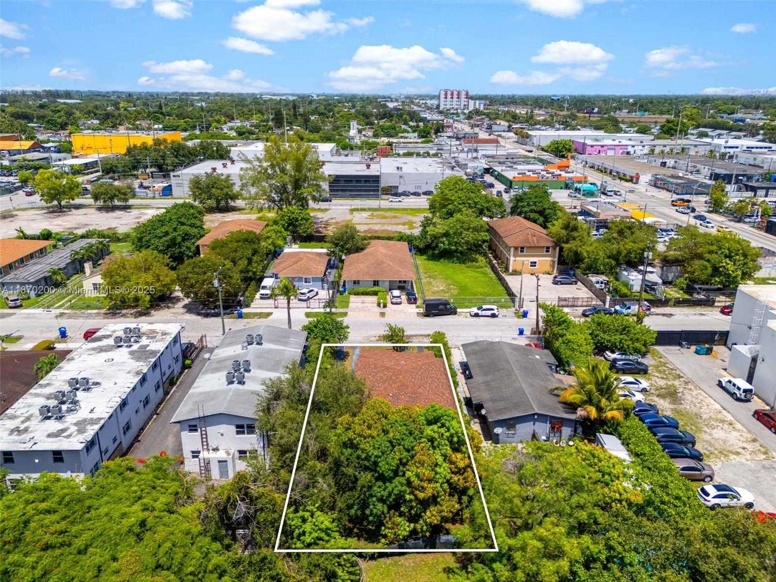 Small Image of 742 NORTH WEST 70TH ST, Miami Number 45