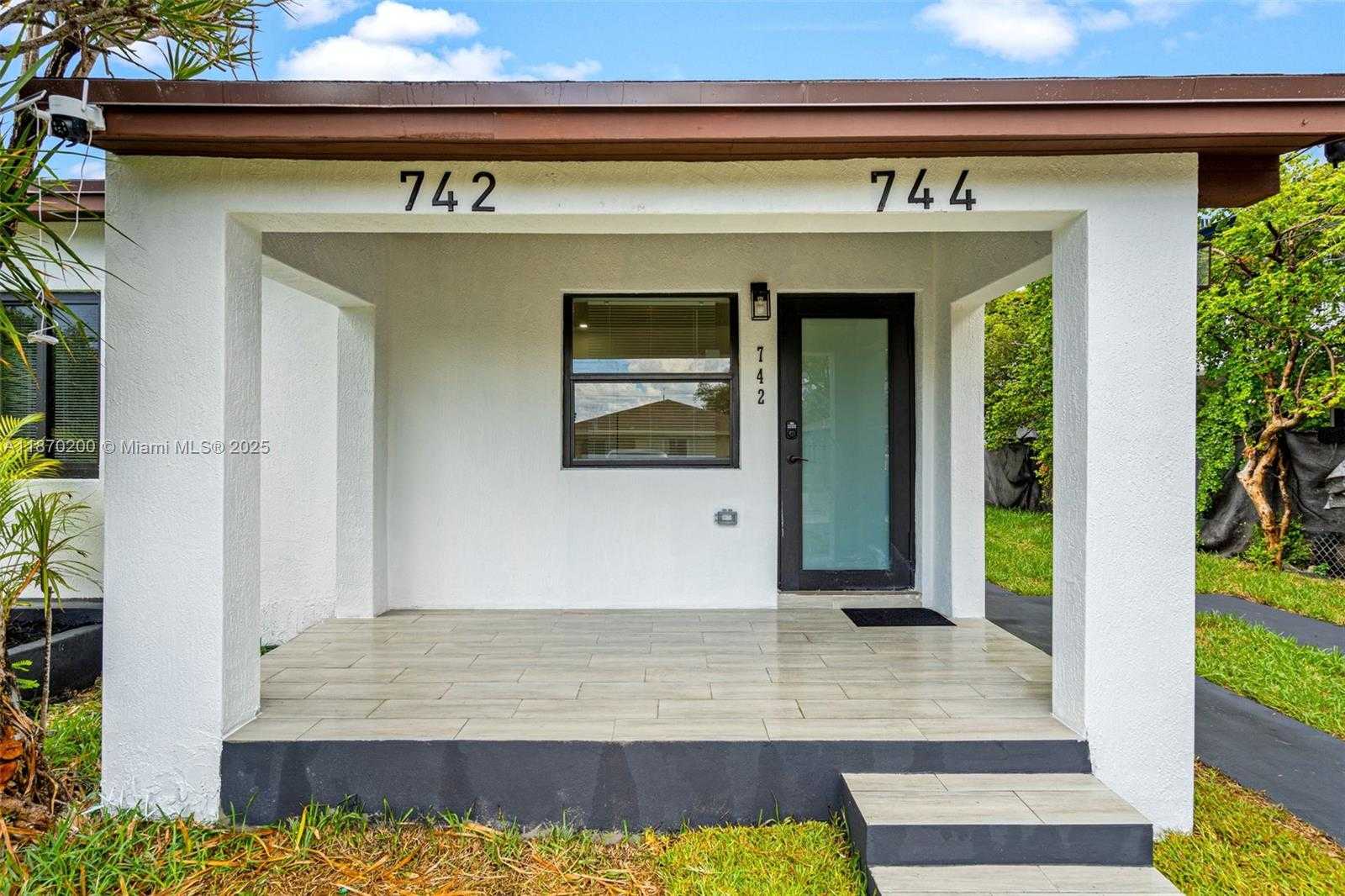 Small Image of 742 NORTH WEST 70TH ST, Miami Number 6