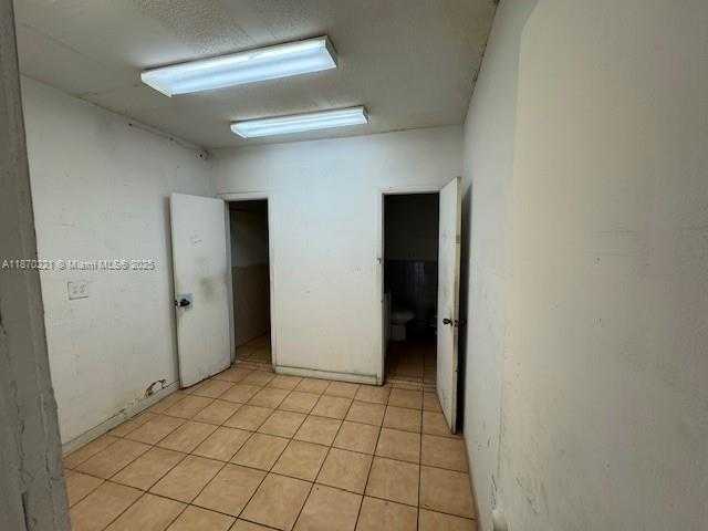 Small Image of 1455 EAST 11TH AVE, Hialeah Number 3