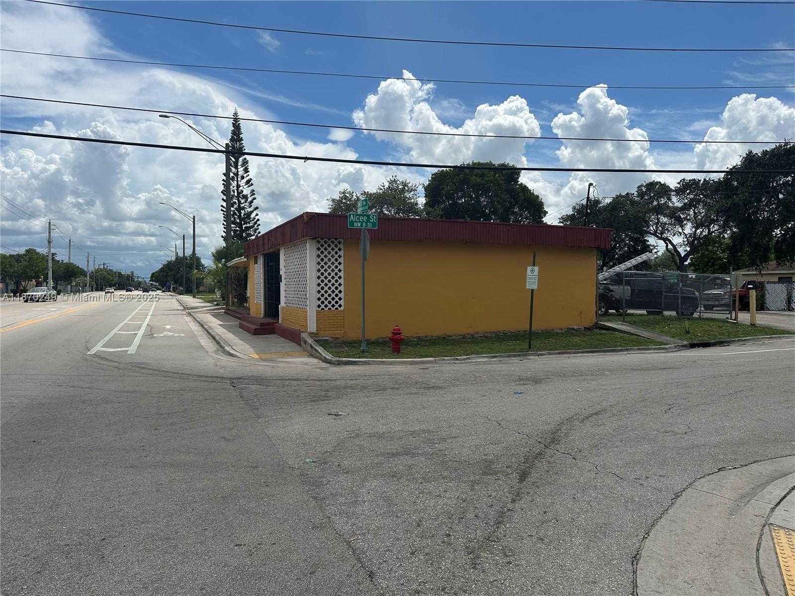 Small Image of 733 NORTH WEST 27TH AVE, Fort Lauderdale Number 5