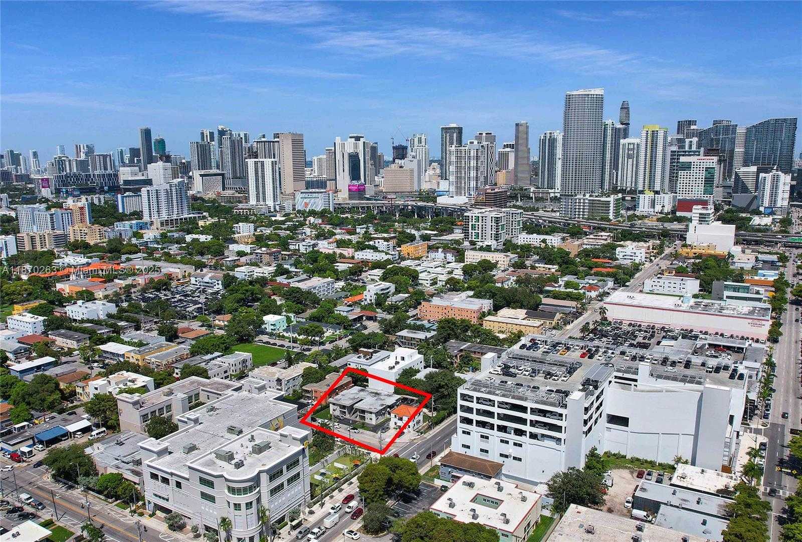 Small Image of 635 SOUTH WEST 7TH CT, Miami Number 6