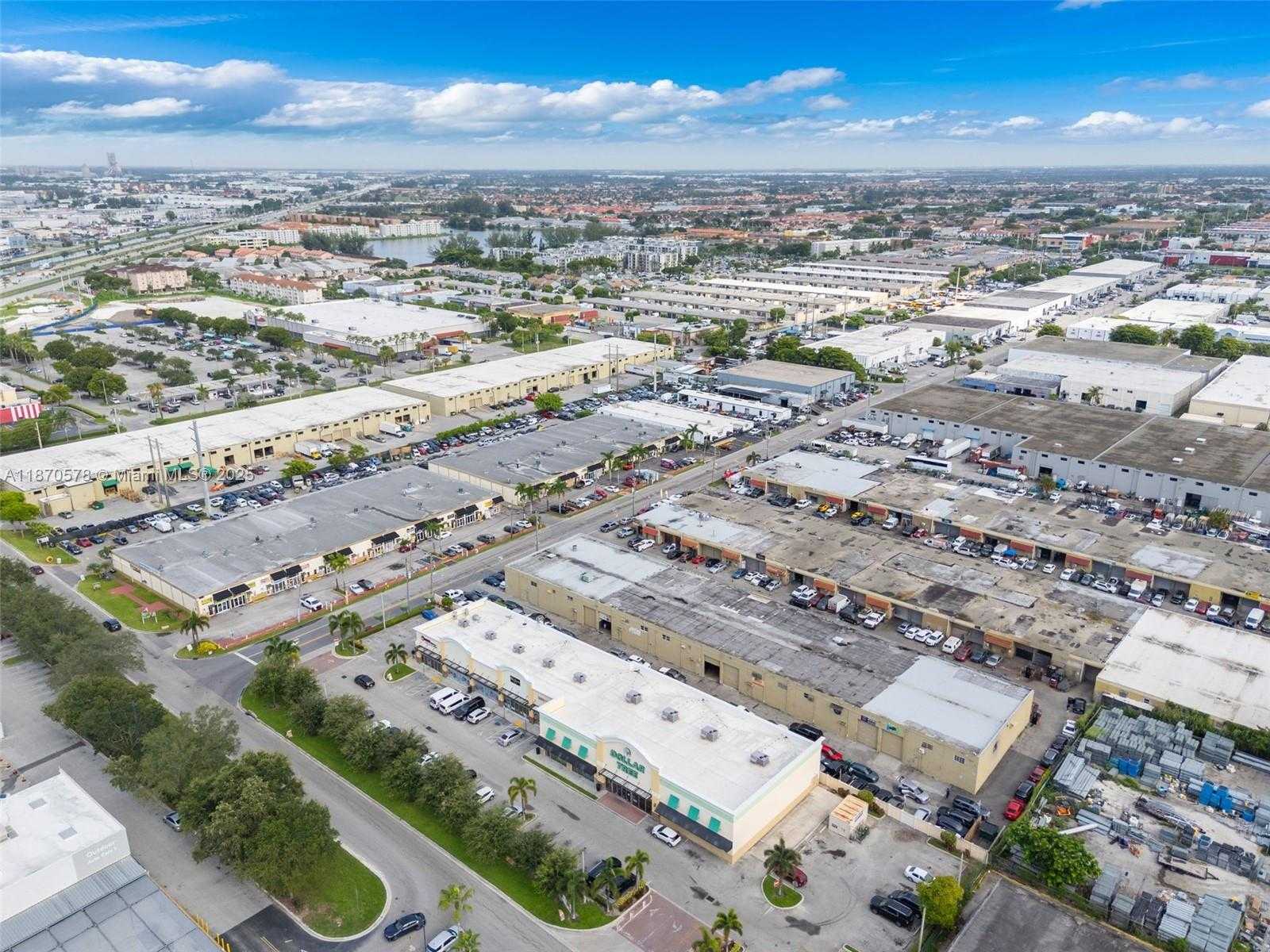 Small Image of 7801 NORTH WEST 95 ST, Hialeah Gardens Number 25