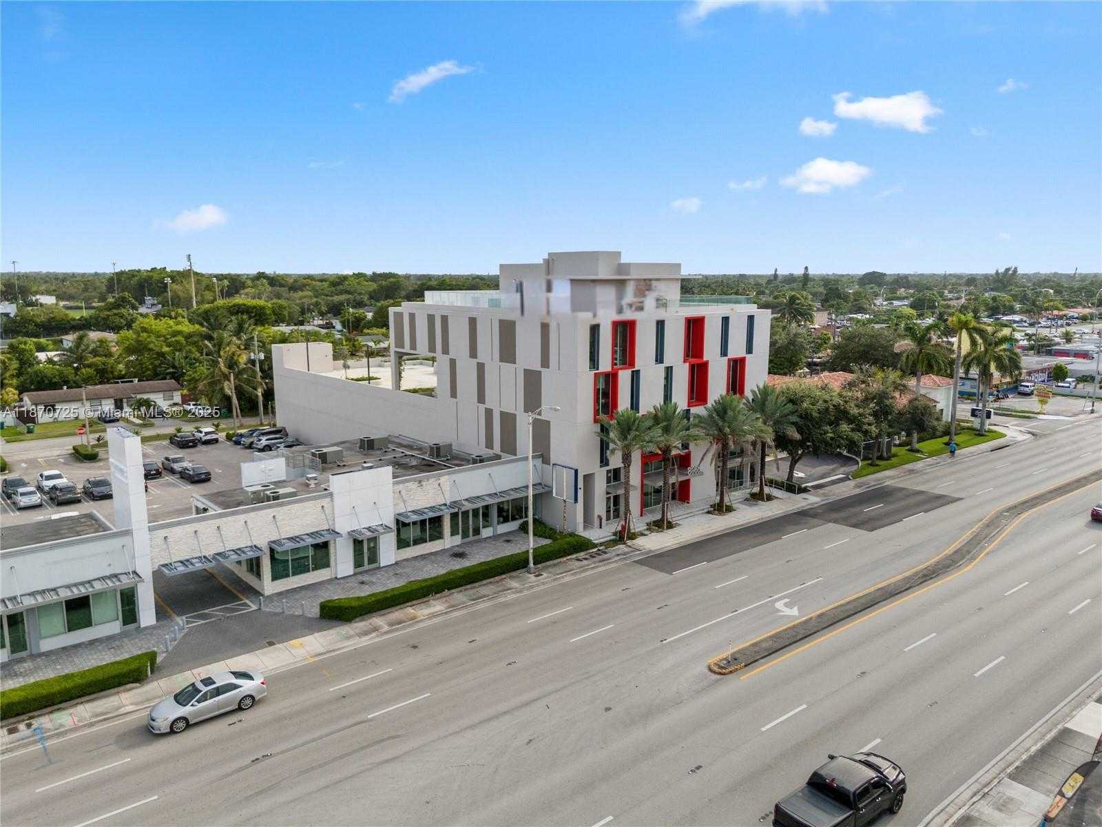 Small Image of 8966 SOUTH WEST 40TH ST, Miami Number 2