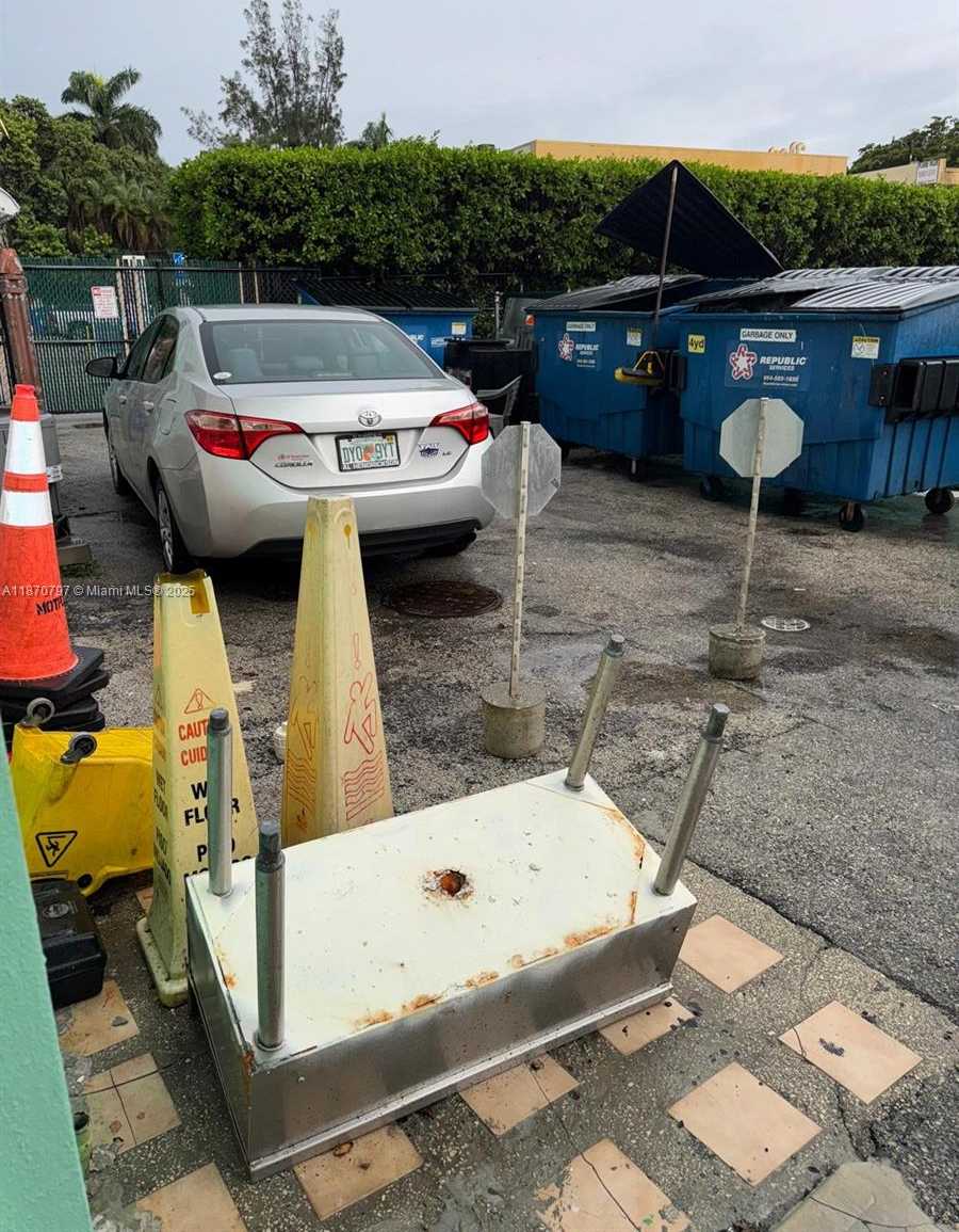Small Image of 905 SUNRISE LN, Fort Lauderdale Number 18