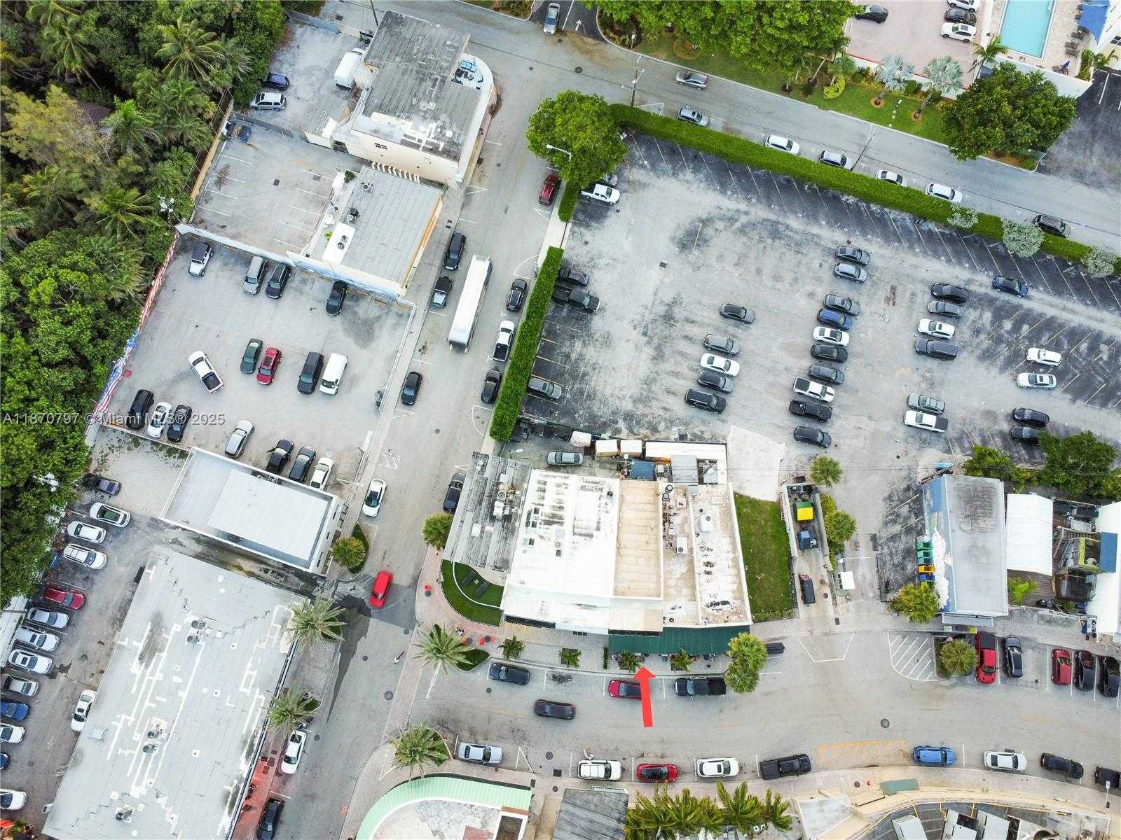 Small Image of 905 SUNRISE LN, Fort Lauderdale Number 27