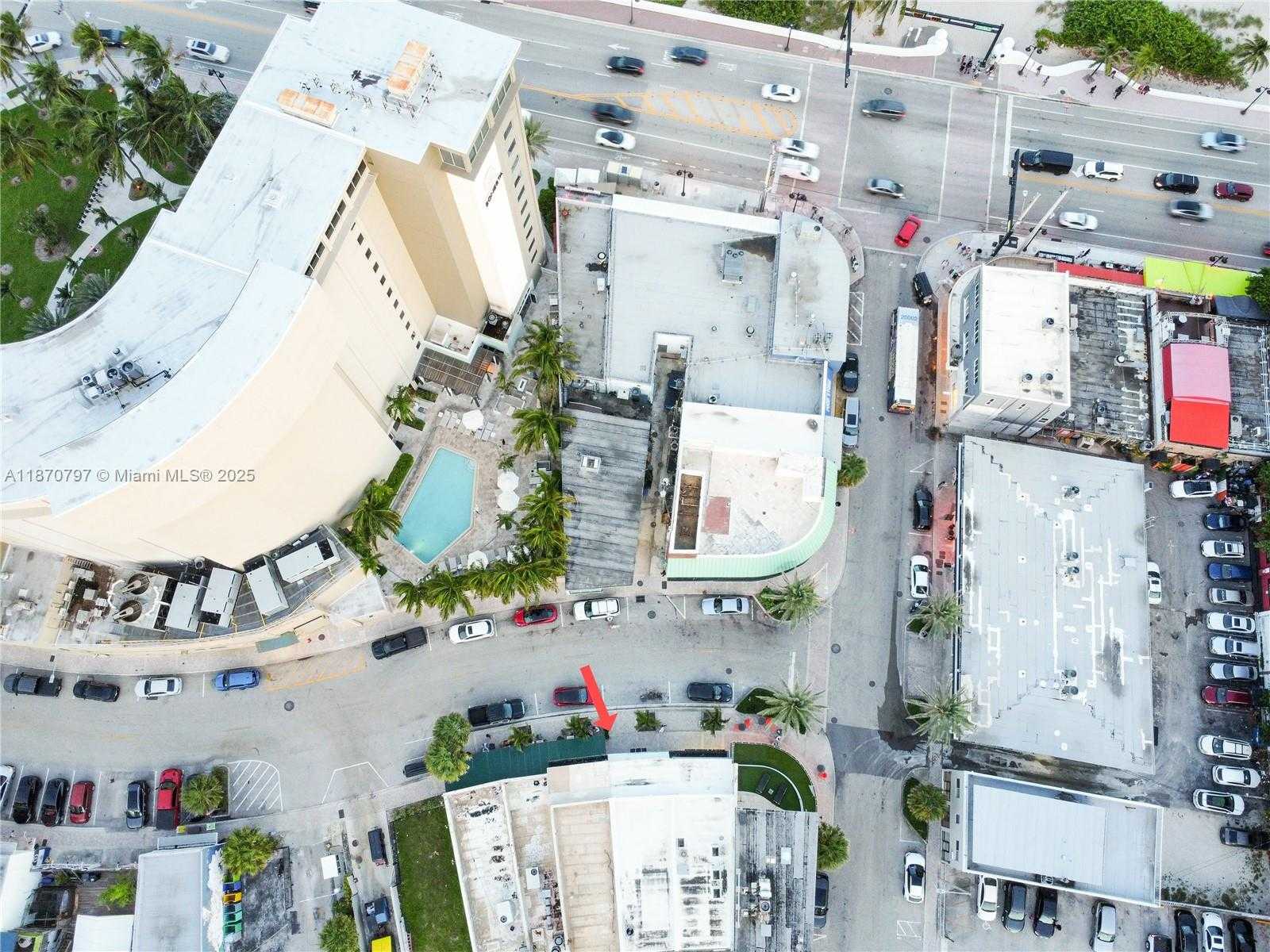 Small Image of 905 SUNRISE LN, Fort Lauderdale Number 28