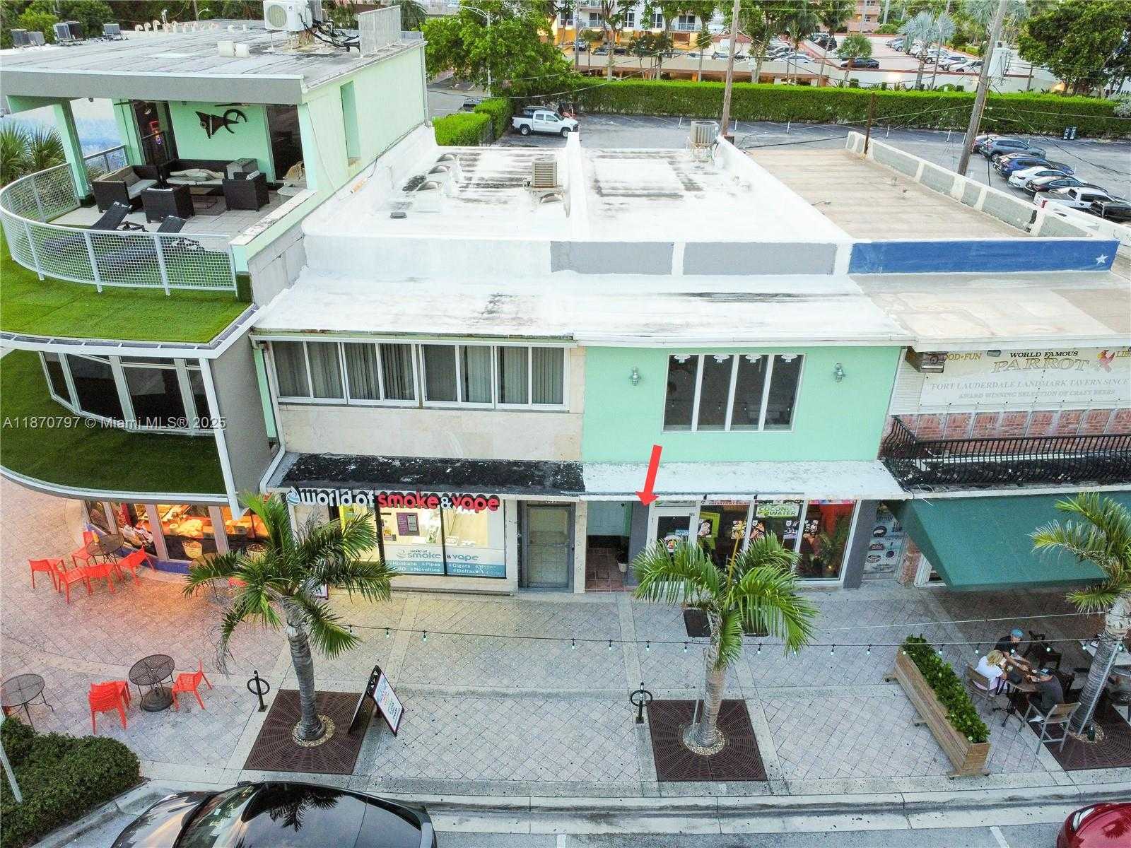 Small Image of 905 SUNRISE LN, Fort Lauderdale Number 3