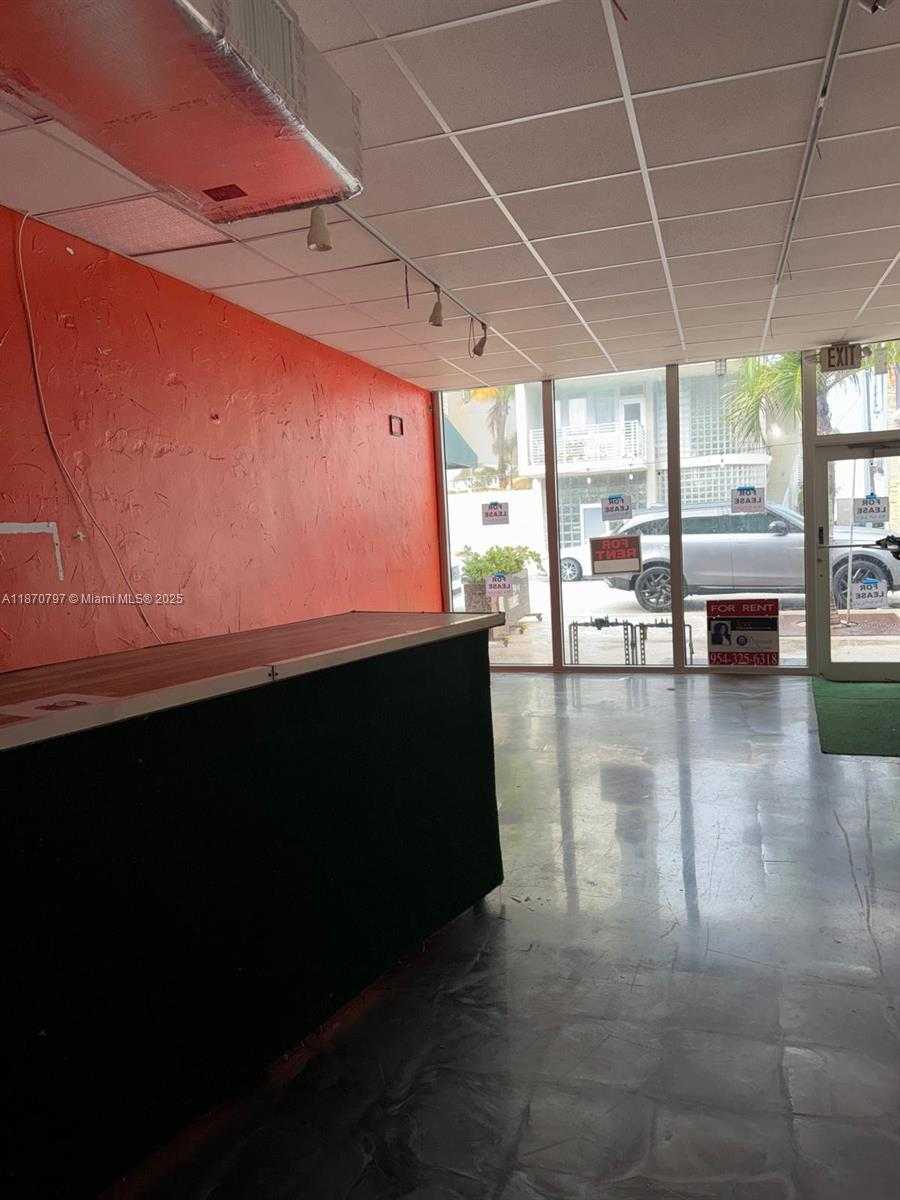 Small Image of 905 SUNRISE LN, Fort Lauderdale Number 5