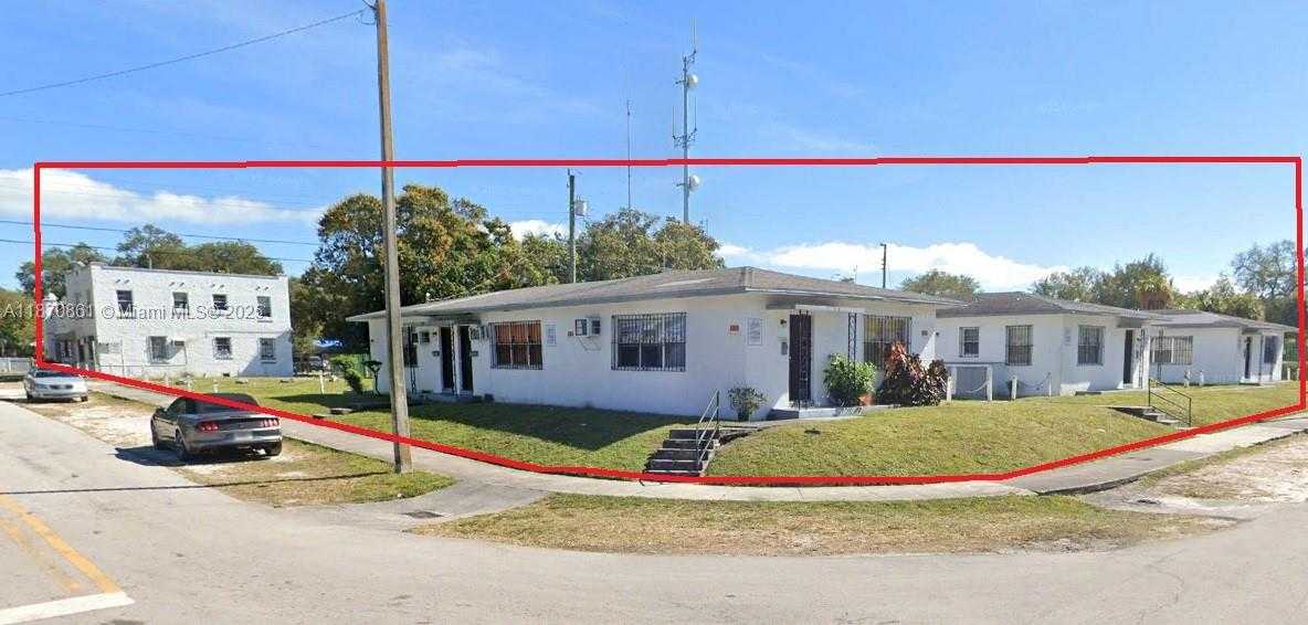 Small Image of 6255 NORTH EAST MIAMI PL AND 3 MORE, Miami Number 2