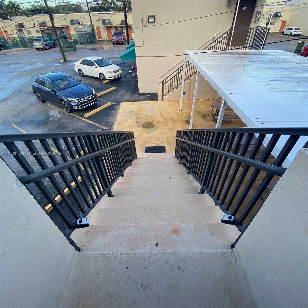 Small Image of 313 NORTH KROME AVE #313-317-319, Homestead Number 13