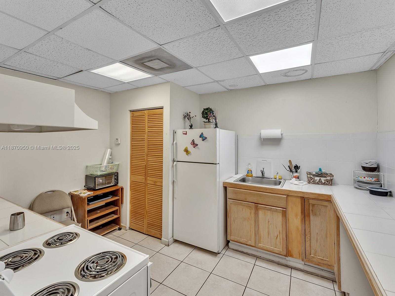 Small Image of 313 NORTH KROME AVE #313-317-319, Homestead Number 19