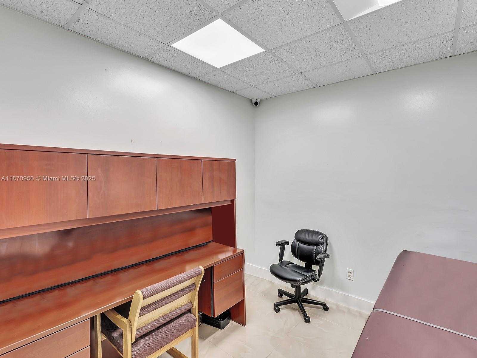 Small Image of 313 NORTH KROME AVE #313-317-319, Homestead Number 30