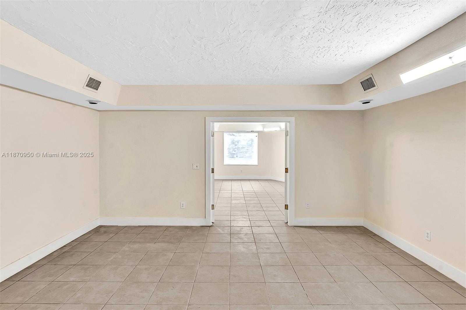 Small Image of 313 NORTH KROME AVE #313-317-319, Homestead Number 33