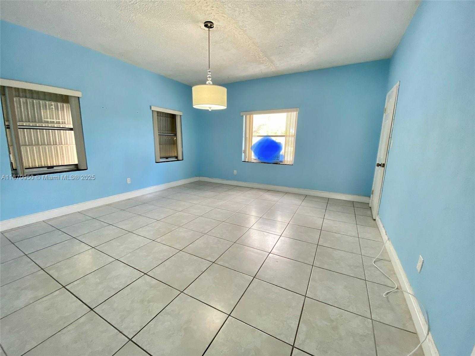 Small Image of 313 NORTH KROME AVE #313-317-319, Homestead Number 42