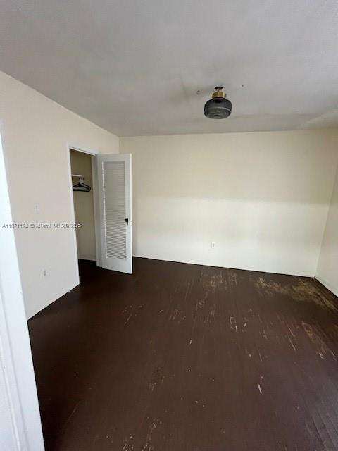 Small Image of 277 Coral Wy, Coral Gables, FL 33134, USA Number 3