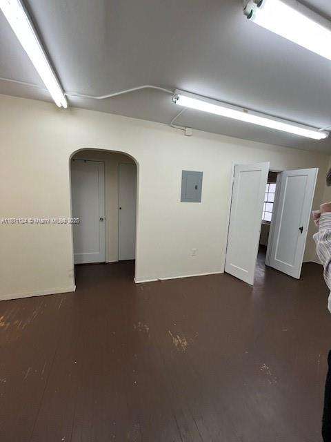 Small Image of 277 Coral Wy, Coral Gables, FL 33134, USA Number 6
