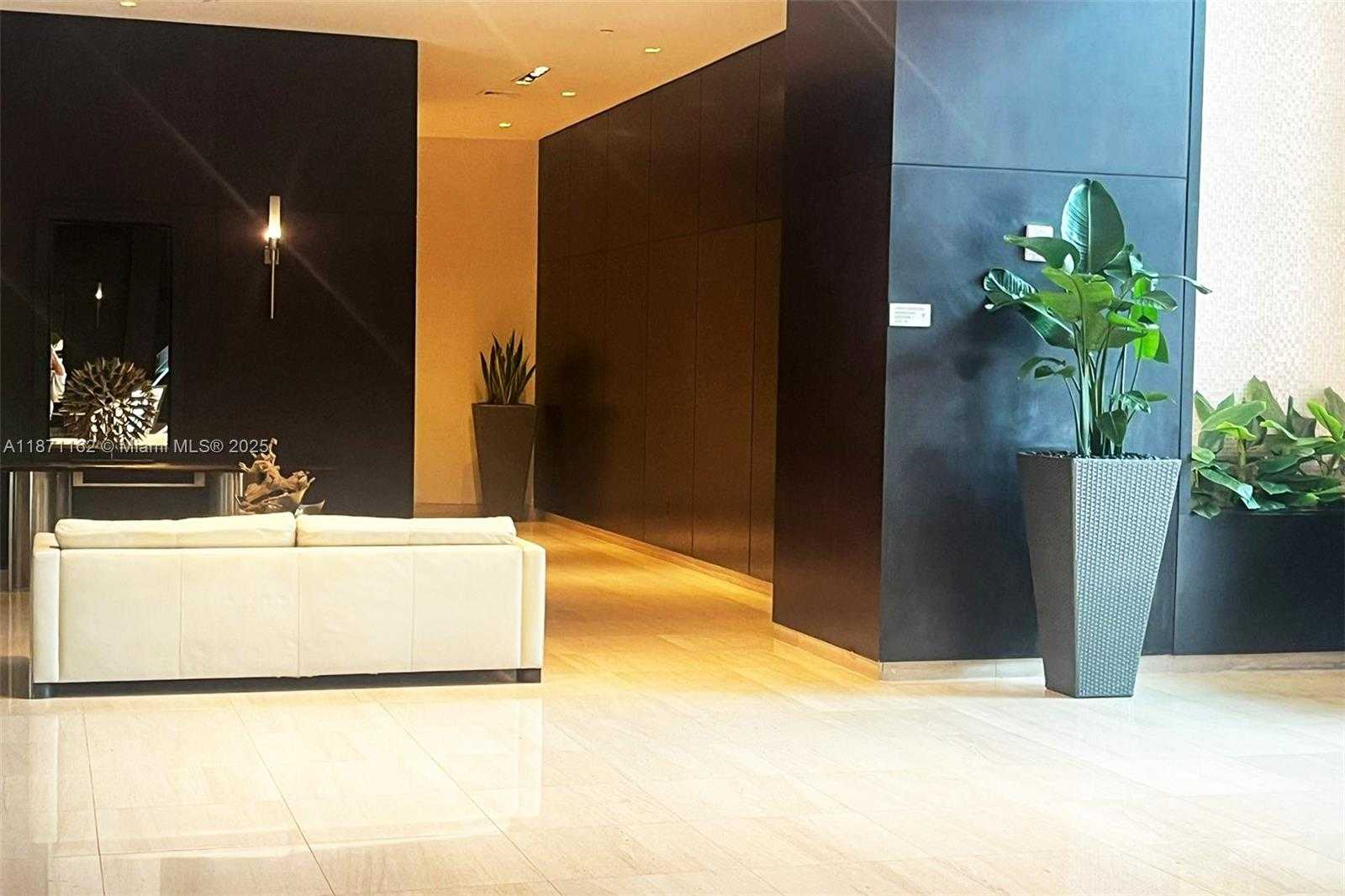 Small Image of 900 BISCAYNE BLVD #O-1403, Miami Number 12