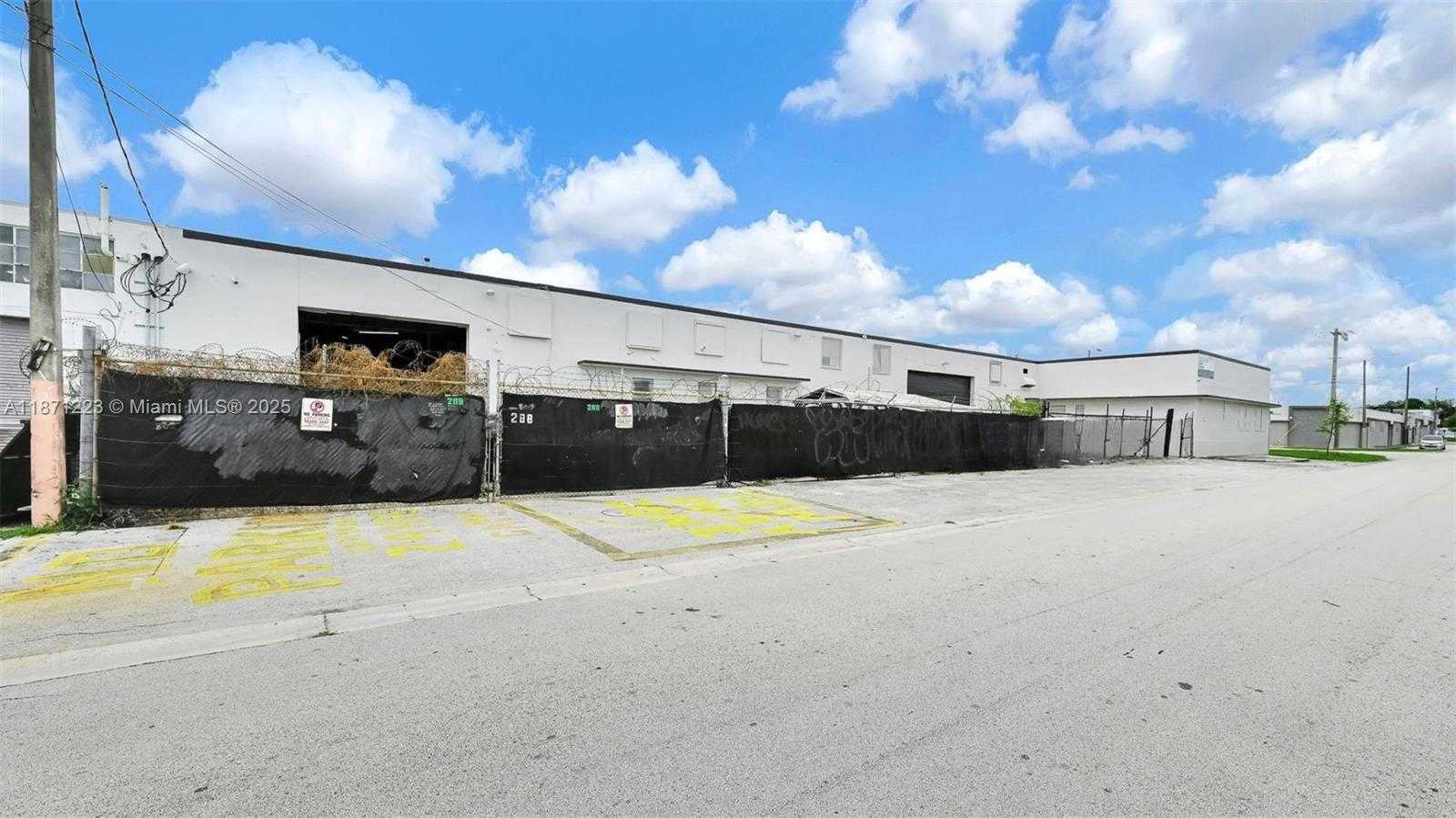 Small Image of 286 NORTH EAST 67TH ST, Miami Number 2