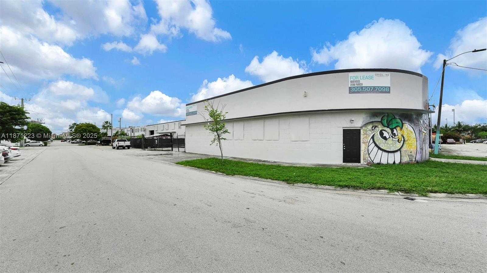 Small Image of 286 NORTH EAST 67TH ST, Miami Number 3