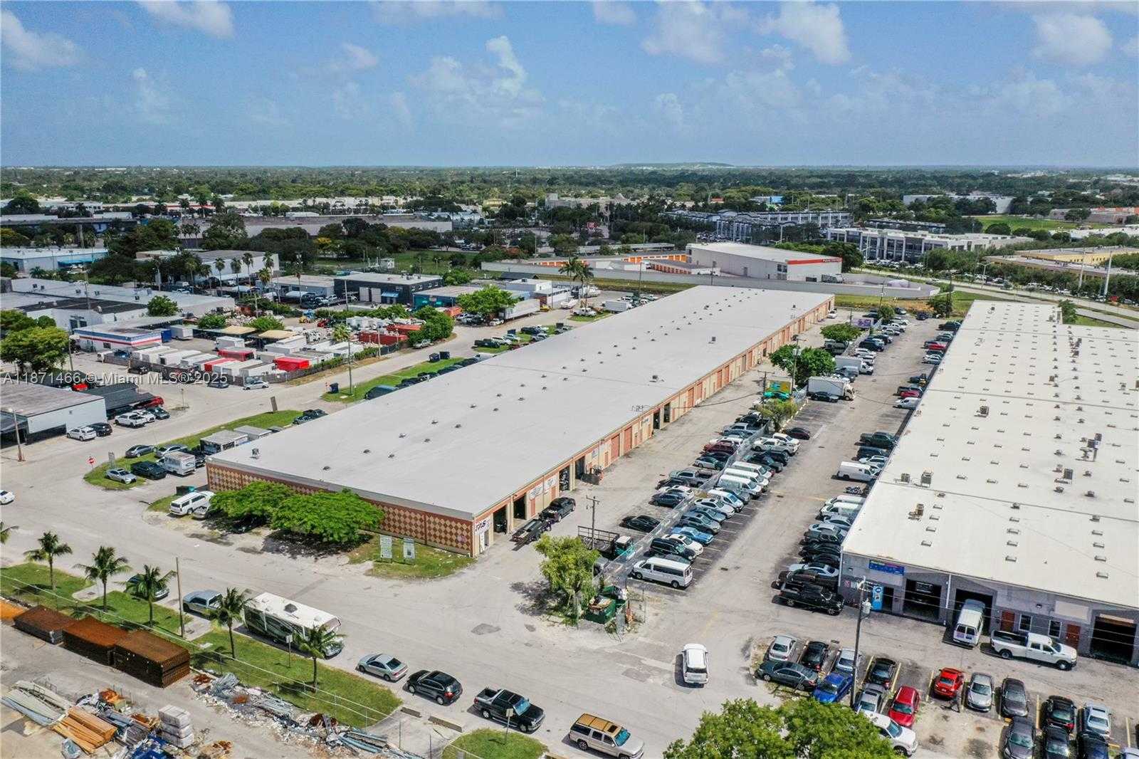 Small Image of 18625 SOUTH WEST 105 AV, Miami Number 2