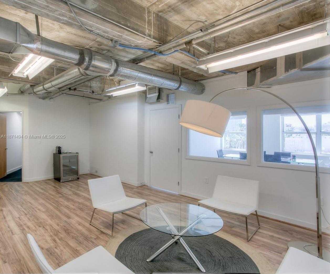 Small Image of 605 LINCOLN RD #460, Miami Beach Number 3