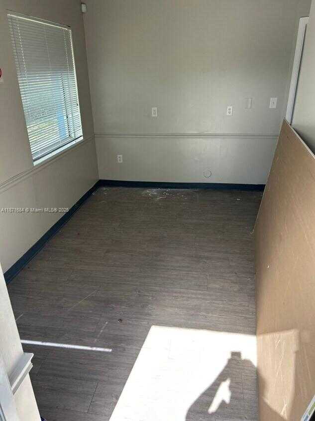 Small Image of 505 NORTH FEDERAL HWY, Pompano Beach Number 7