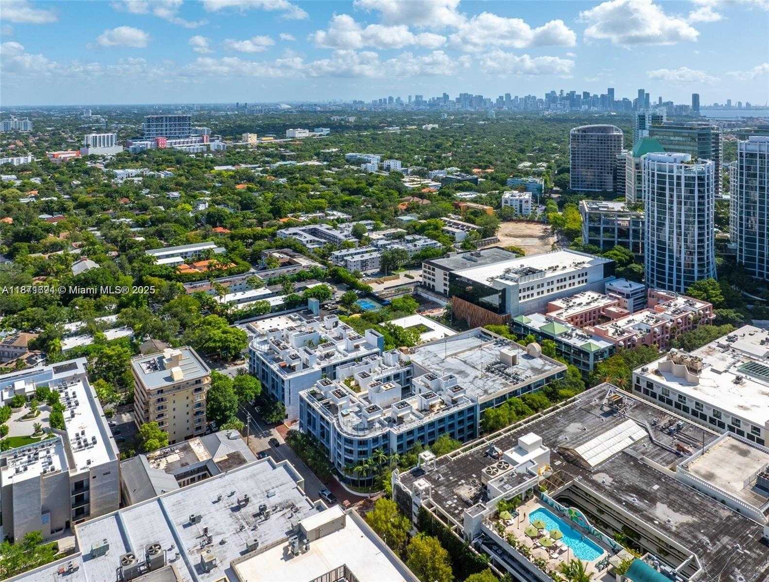 Small Image of 3339 VIRGINIA STREET #120, Miami Number 16