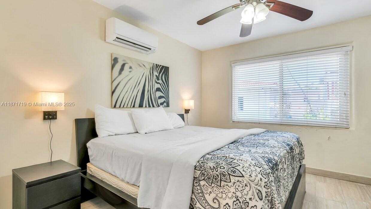Small Image of 3405 NORTH OCEAN DR, Hollywood Number 11