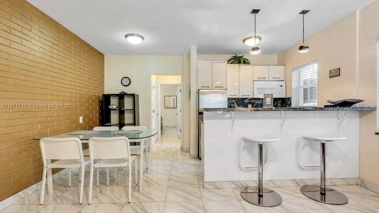 Small Image of 3405 NORTH OCEAN DR, Hollywood Number 13