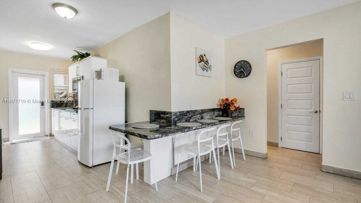 Small Image of 3405 NORTH OCEAN DR, Hollywood Number 7