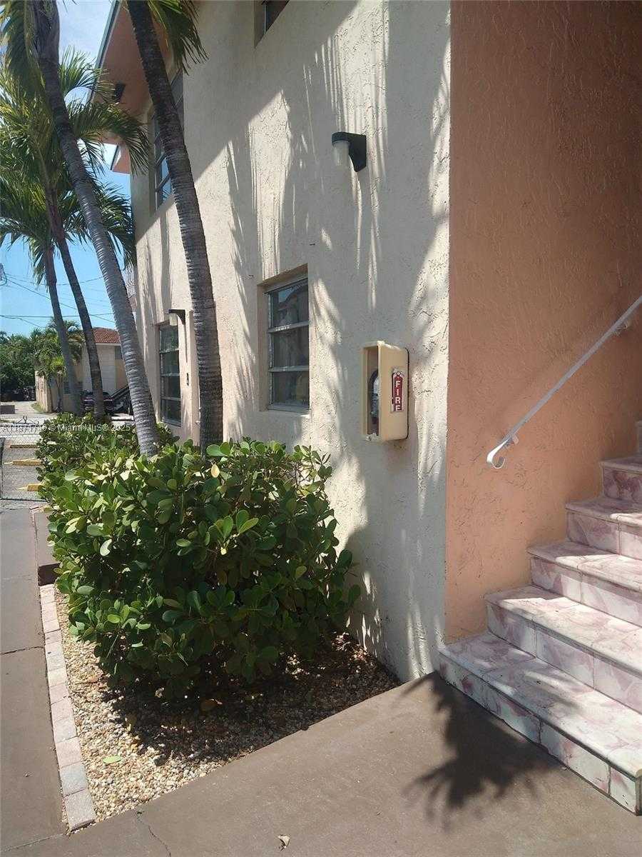 Small Image of 1353 NORTH WEST 5 ST, Miami Number 13