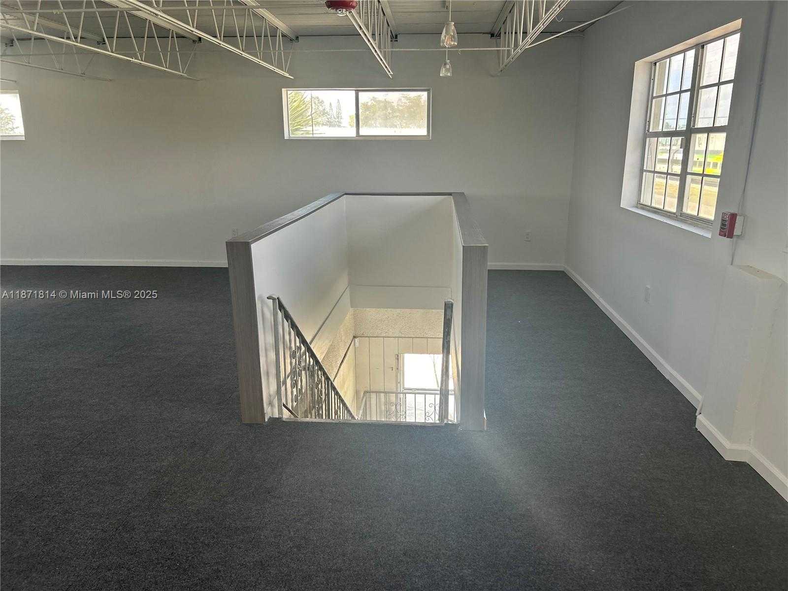 Small Image of 2000 NORTH DIXIE HWY, Hollywood Number 12