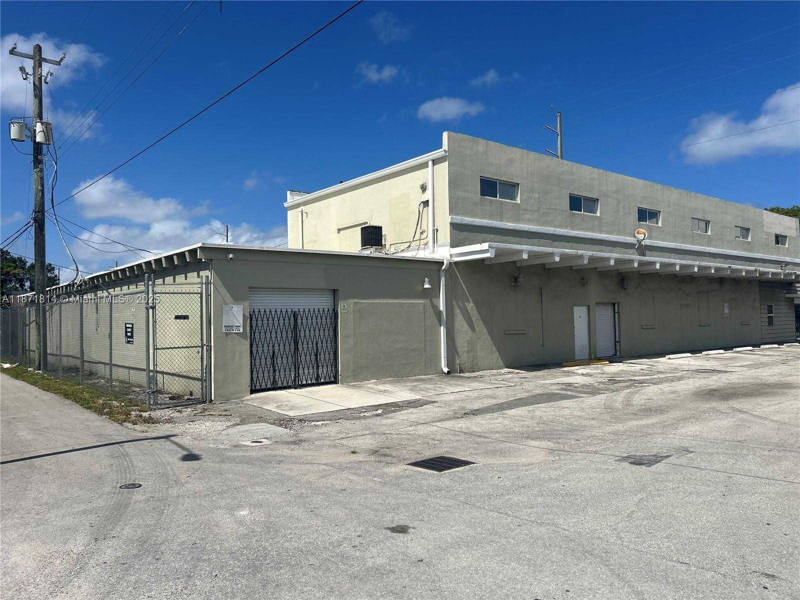 Small Image of 2000 NORTH DIXIE HWY, Hollywood Number 2