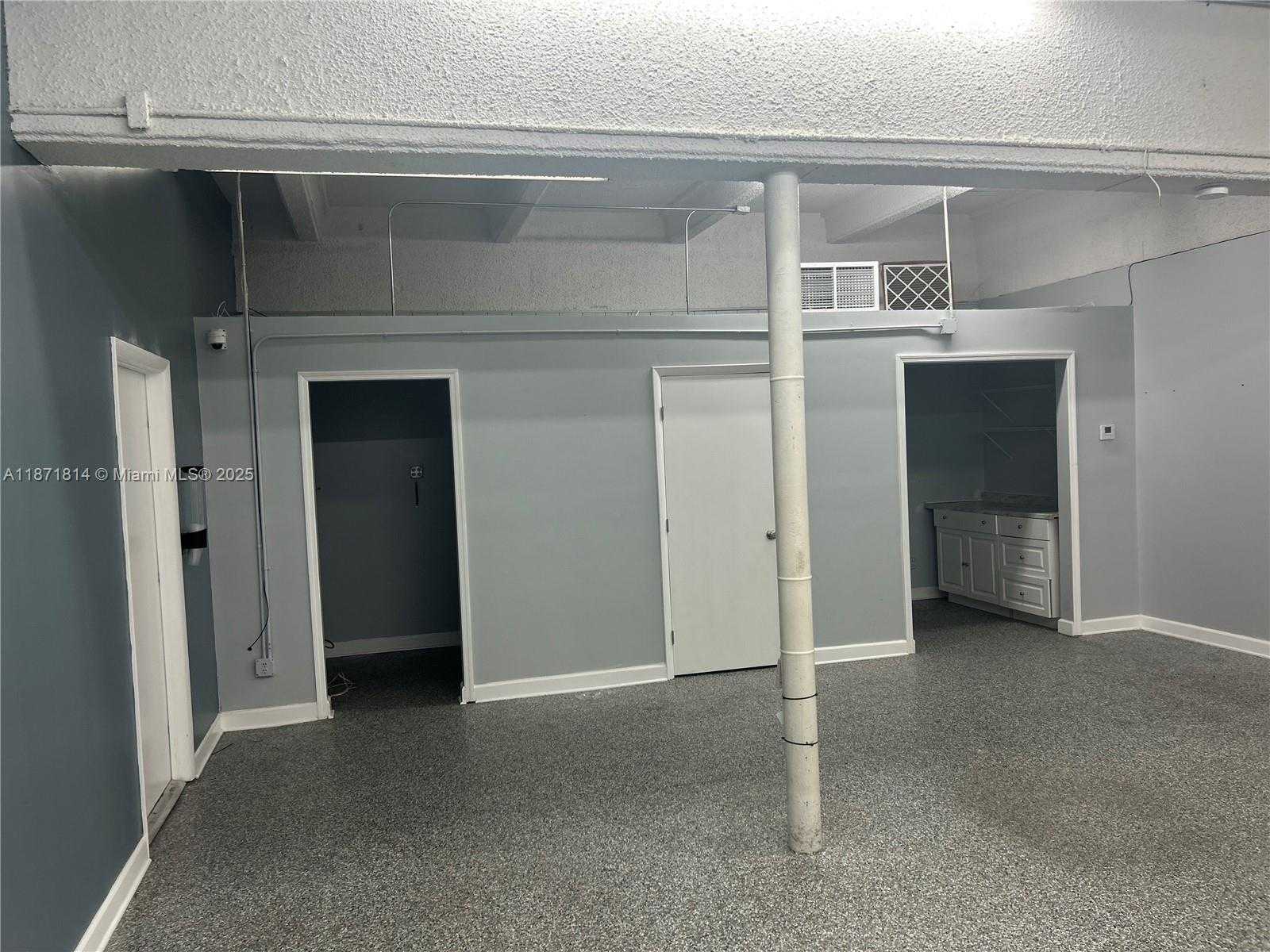 Small Image of 2000 NORTH DIXIE HWY, Hollywood Number 5