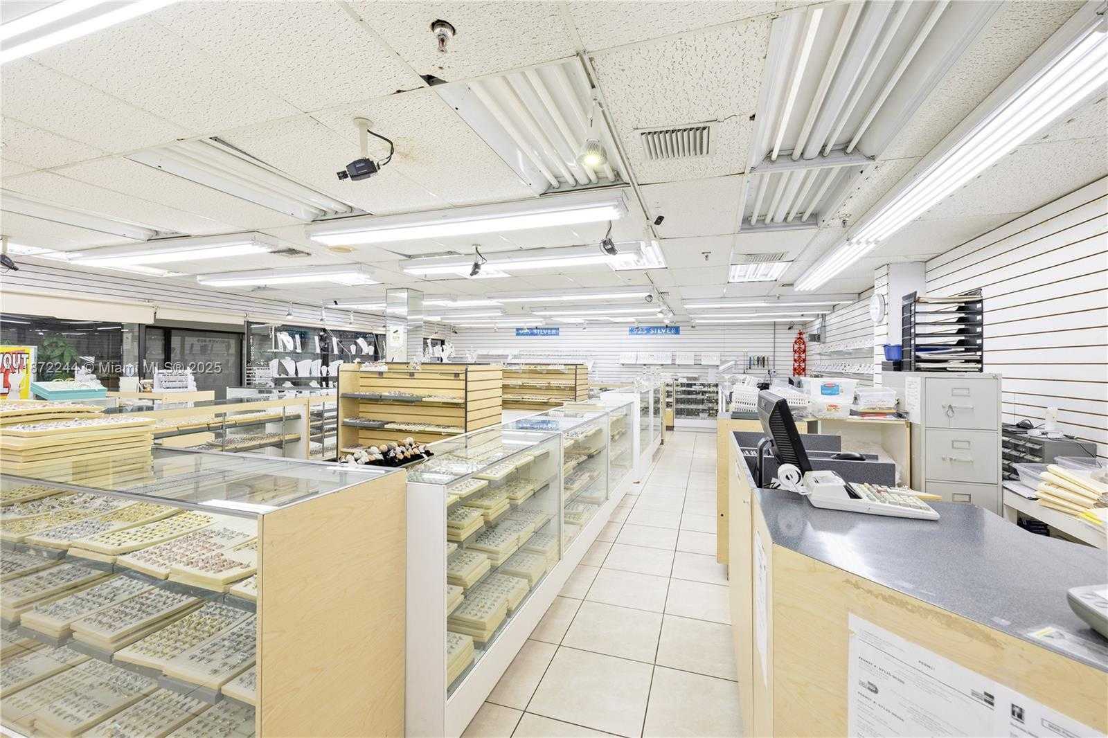 Small Image of 777 NORTH WEST 72ND AVE #2068, Miami Number 5