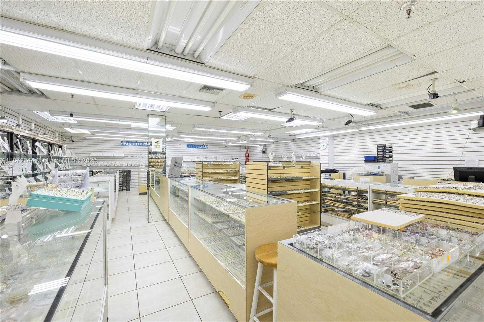 Small Image of 777 NORTH WEST 72ND AVE #2068, Miami Number 6