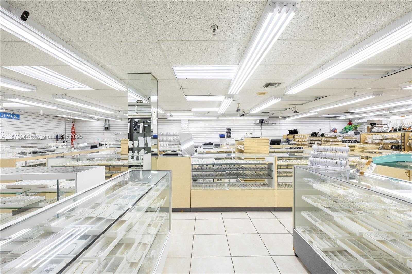 Small Image of 777 NORTH WEST 72ND AVE #2068, Miami Number 7