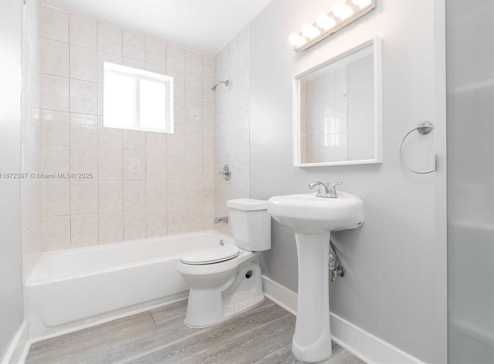 Small Image of 215 SOUTH WEST 17TH ST, Fort Lauderdale Number 12