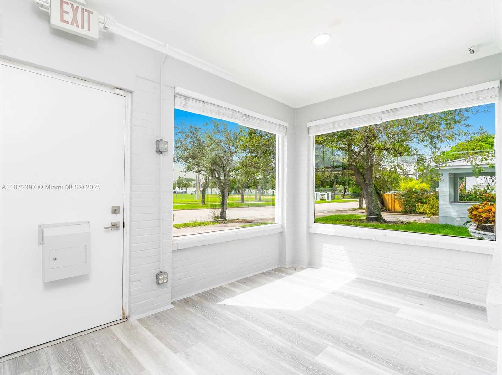 Small Image of 215 SOUTH WEST 17TH ST, Fort Lauderdale Number 4