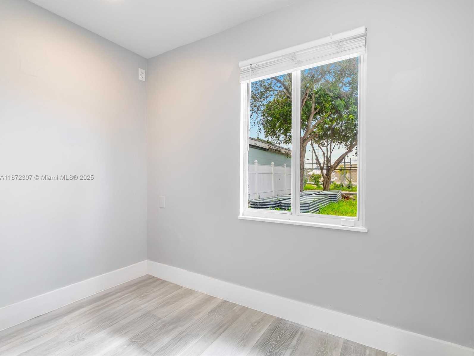 Small Image of 215 SOUTH WEST 17TH ST, Fort Lauderdale Number 8