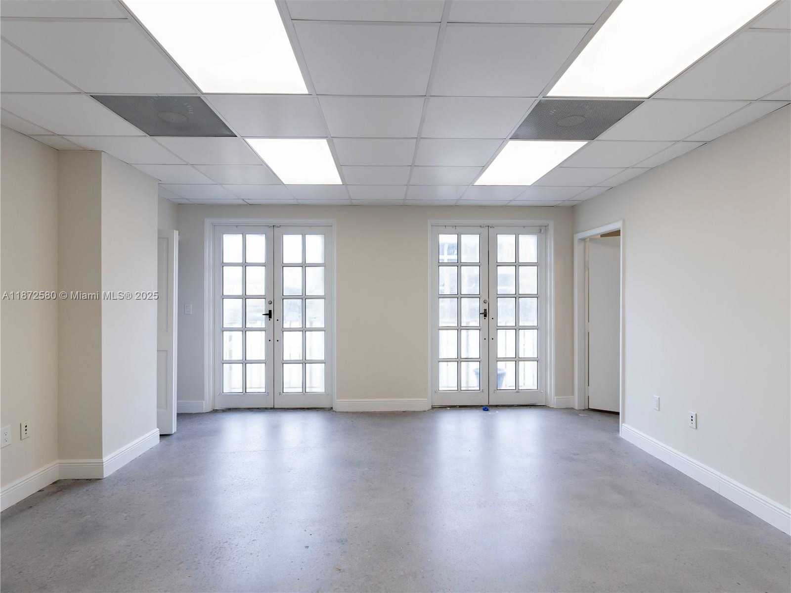 Small Image of 2701 PONCE DE LEON BLVD, Coral Gables Number 17