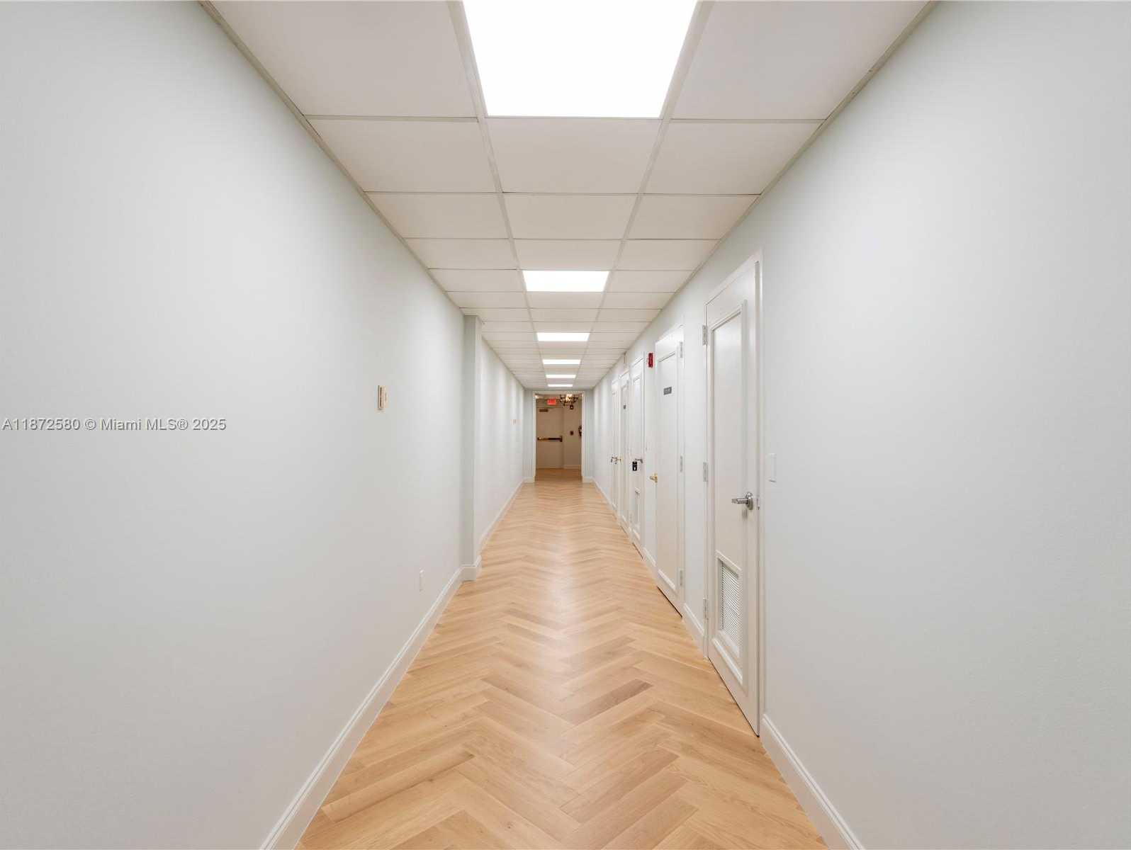Small Image of 2701 PONCE DE LEON BLVD, Coral Gables Number 34