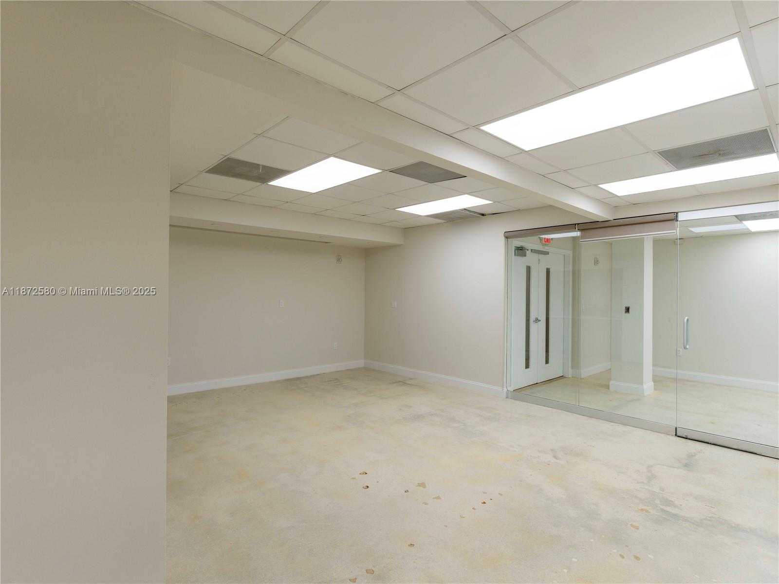 Small Image of 2701 PONCE DE LEON BLVD, Coral Gables Number 41