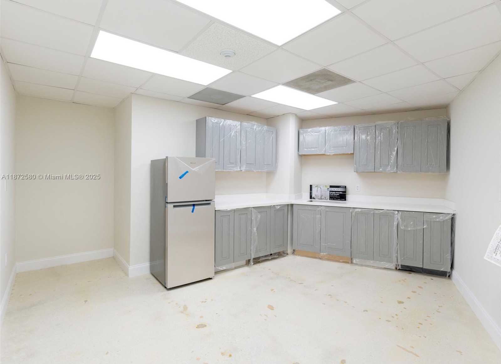 Small Image of 2701 PONCE DE LEON BLVD, Coral Gables Number 43