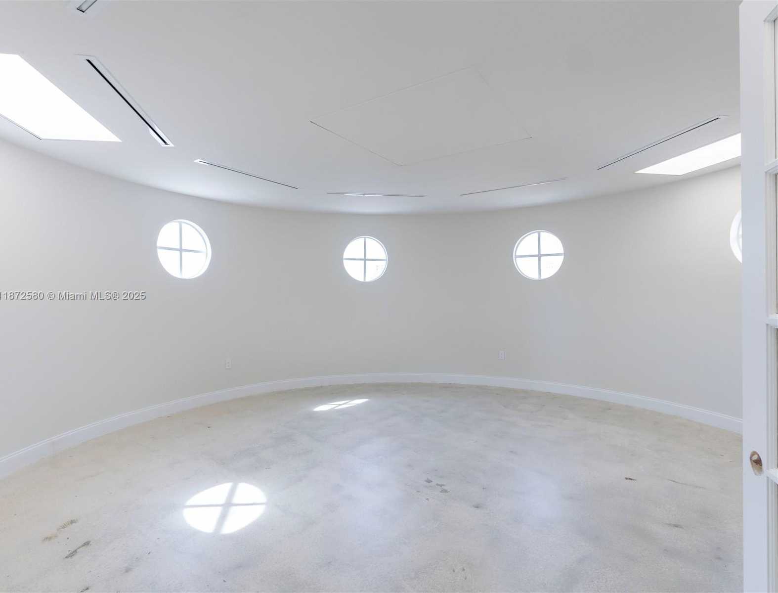 Small Image of 2701 PONCE DE LEON BLVD, Coral Gables Number 54