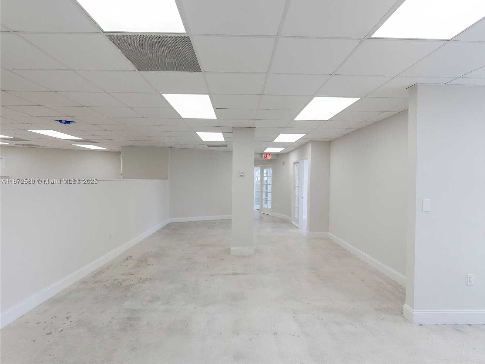 Small Image of 2701 PONCE DE LEON BLVD, Coral Gables Number 57