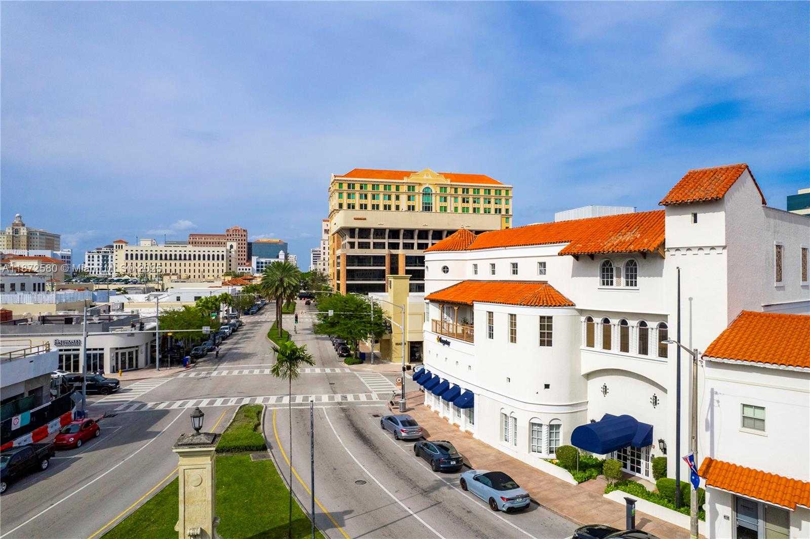 Small Image of 2701 PONCE DE LEON BLVD, Coral Gables Number 8