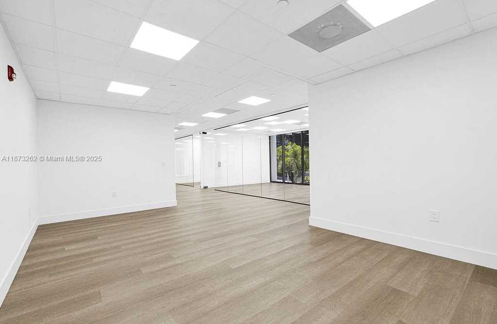 Small Image of 1110 BRICKELL AVE #310A-B, Miami Number 12